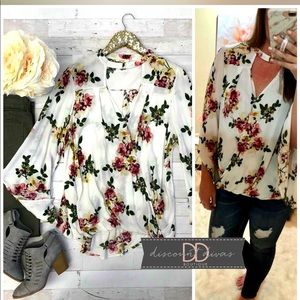 Discount divas floral print top w/ bell sleeves